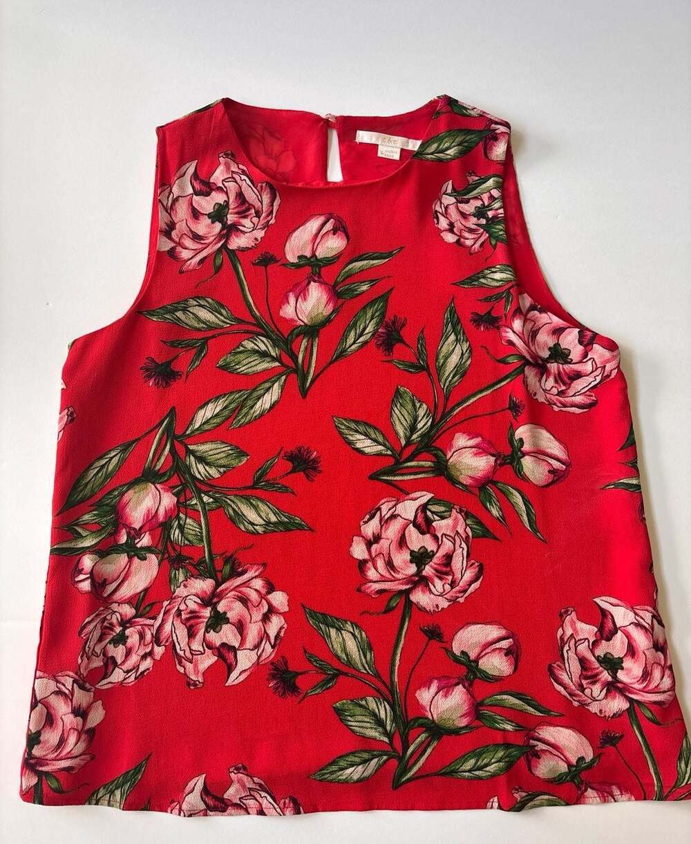 C&E Sleeveless Floral Print Keyhole Back Blouse